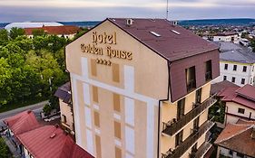 Hotel Golden House
